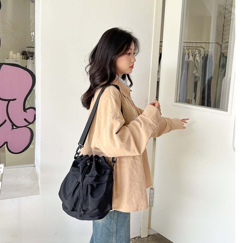 Urocza torba crossbody w stylu – Interior Design Korean Style recenzja i cena